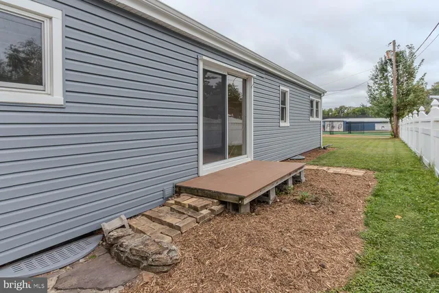 $205,000 | 403 Philips Street, Philipsburg, PA 16866