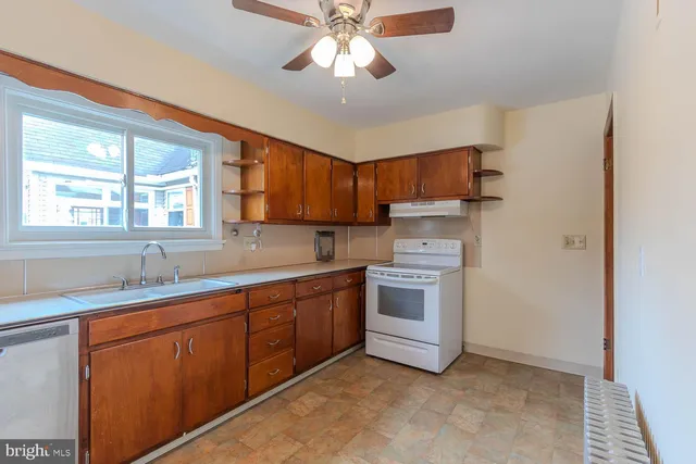 $205,000 | 403 Philips Street, Philipsburg, PA 16866