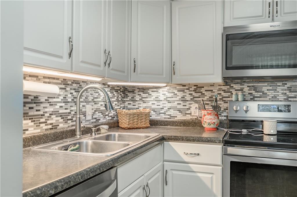 3154 North Marr Road Columbus, IN 47203 - Photo 15 of 39 Gallery Image 15