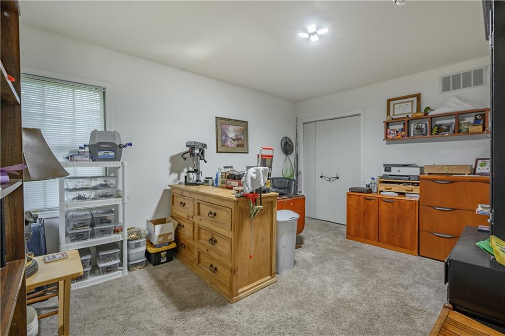 3154 North Marr Road Columbus, IN 47203 - Photo 18 of 39 Gallery Image 18