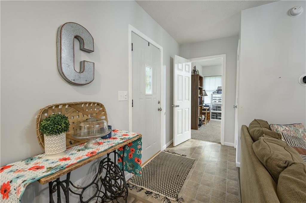3154 North Marr Road Columbus, IN 47203 - Photo 7 of 39 Gallery Image 7