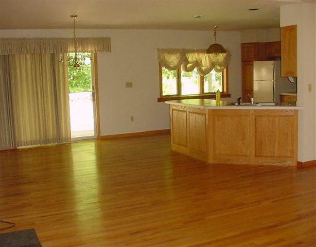 652 Rt 9 Wilton, NY 12831 - Photo 5 of 10 Photo 5