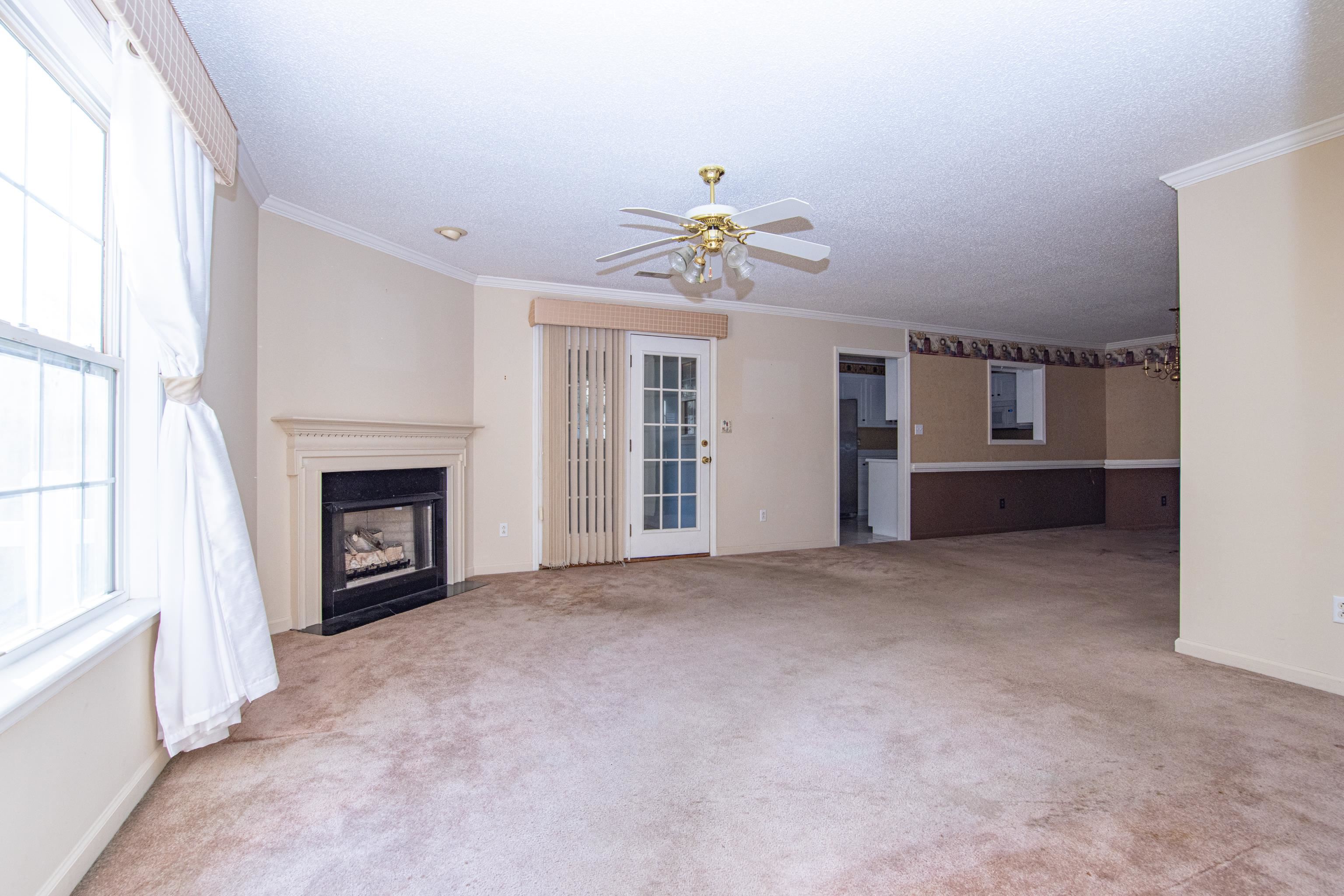 32 Arbours W Lane Moore, SC 29369 - Photo 3 of 25