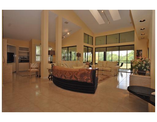 17629 Ashbourne Lane, Unit B Boca Raton, FL 33496 - Photo 1 of 9 Primary Photo