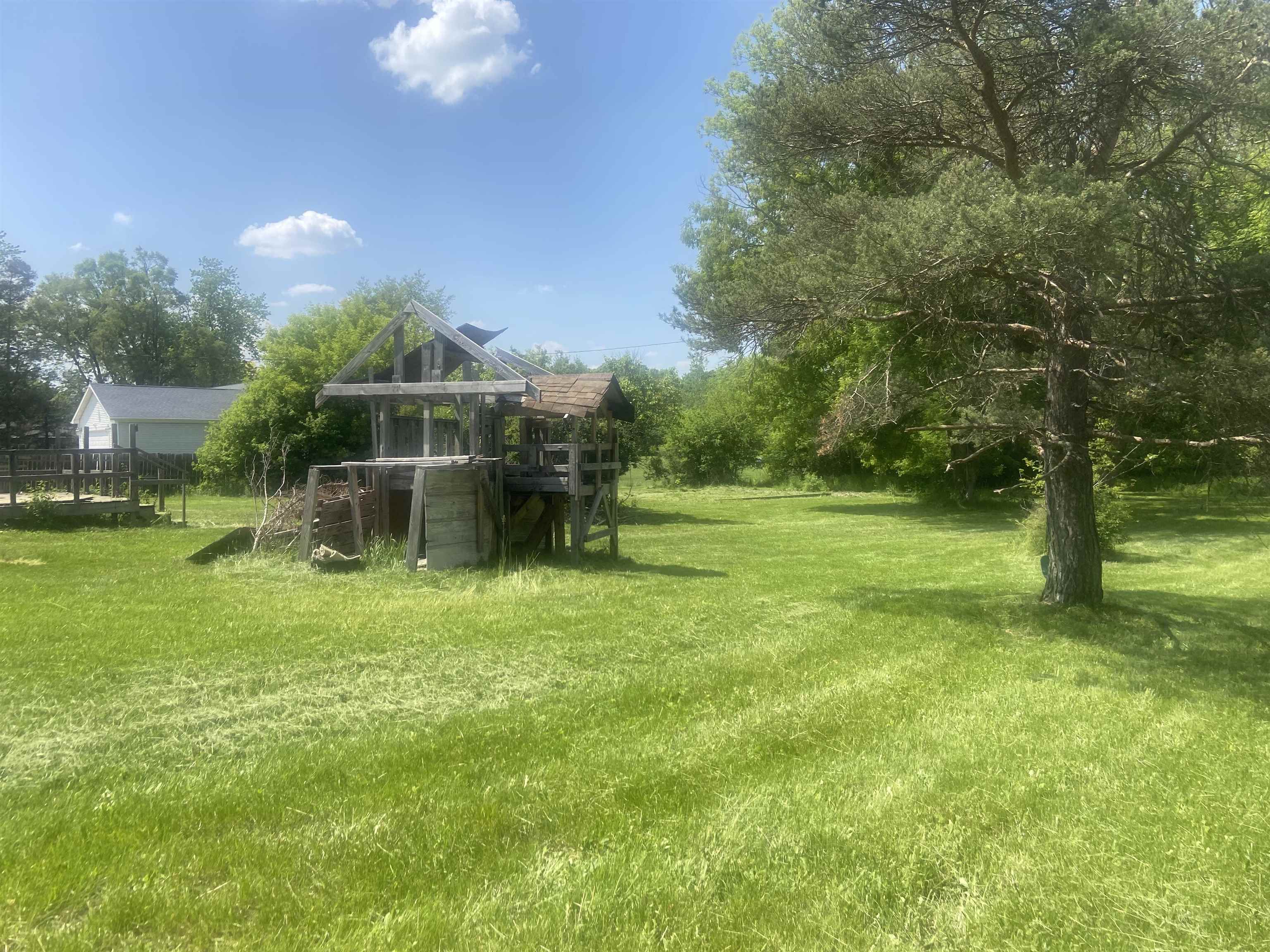 3064 West Carpenter Road Flint, MI 48504 - Photo 7 of 17 50110755-6.JPG