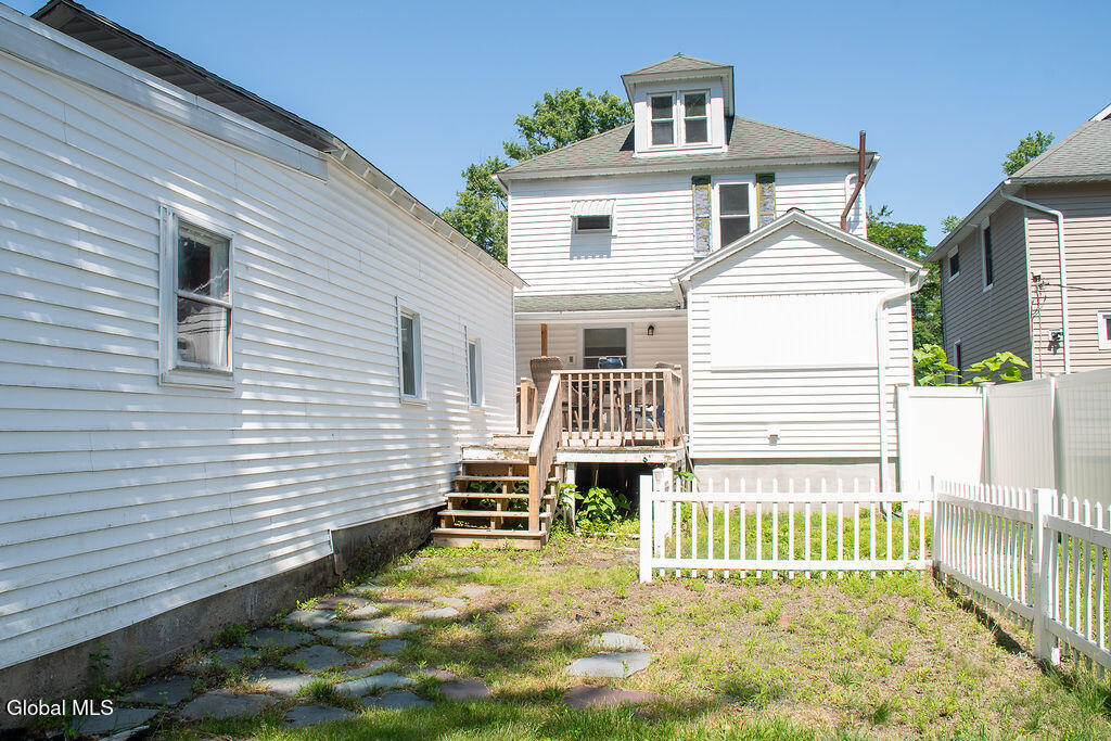 150 Clayton Road Schenectady, NY 12304 - Photo 20 of 22 DSC_8228