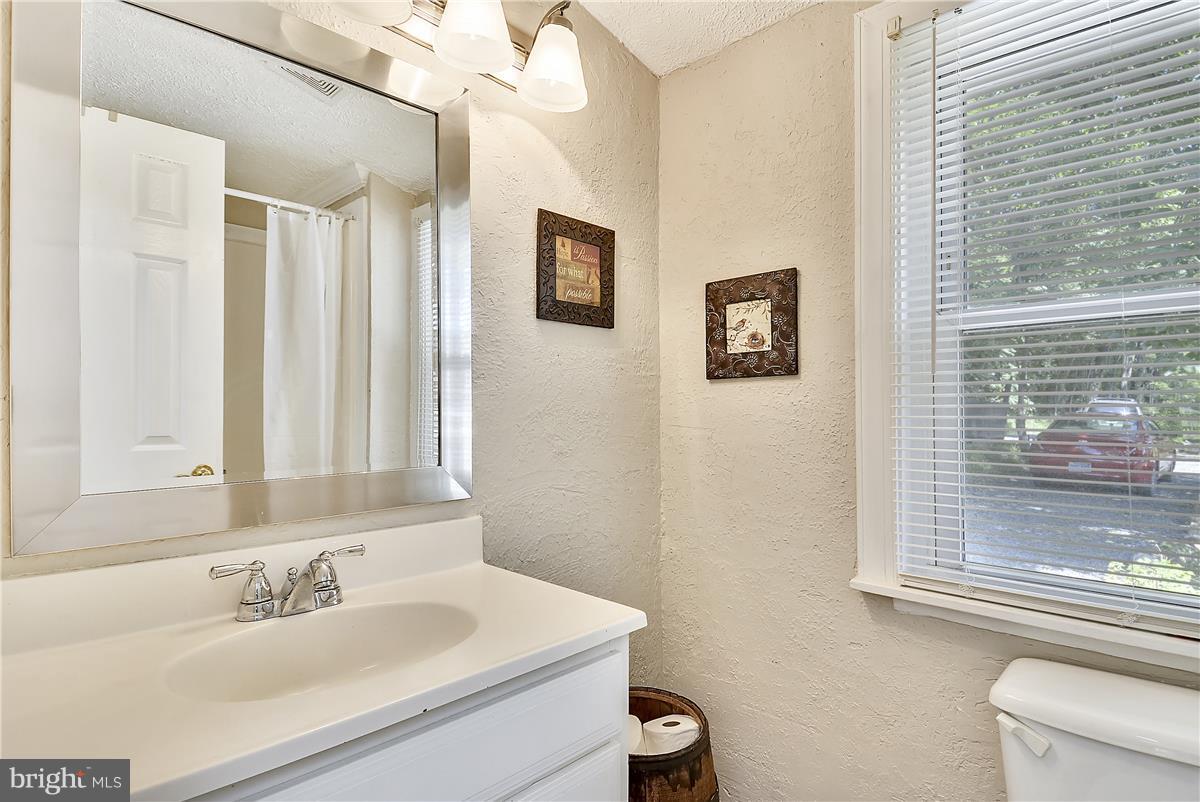 13654 Wilt Store Road Leesburg, VA 20176 - Photo 23 of 30 Bath