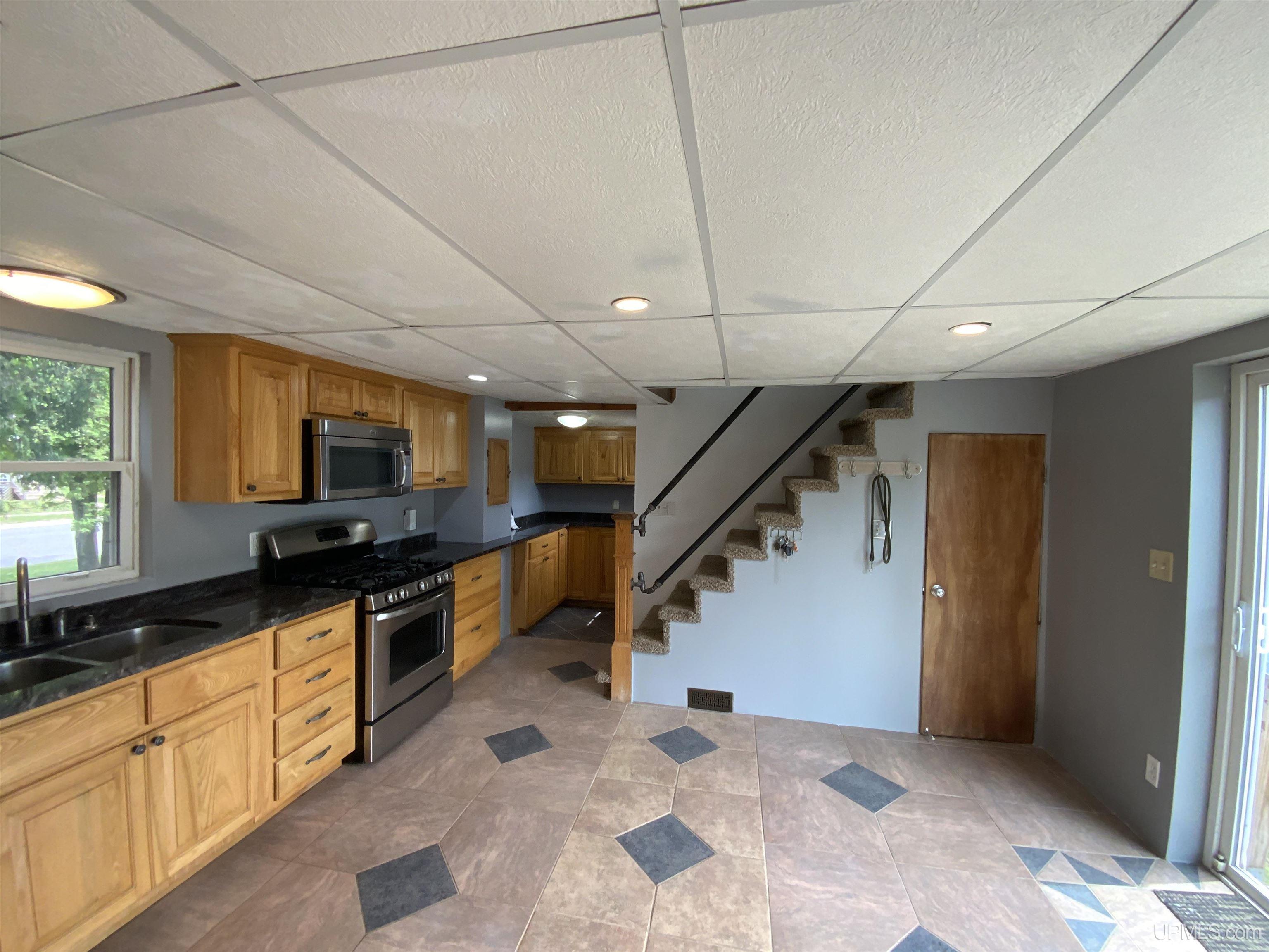 604 Carr Street Negaunee, MI 49866 - Photo 10 of 43