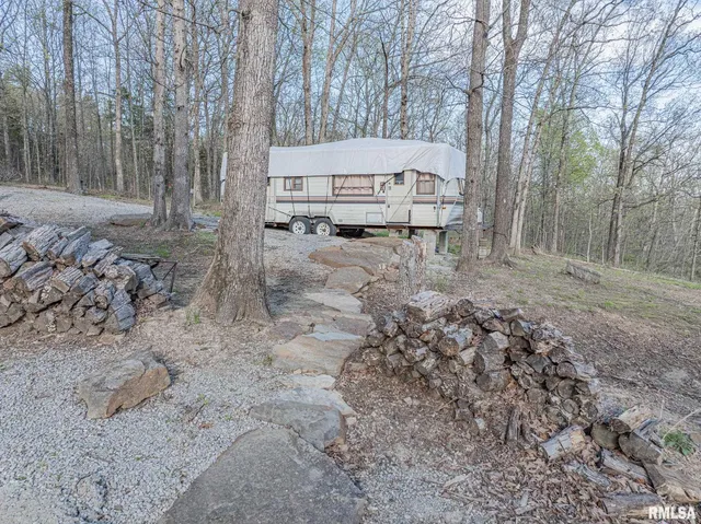 $170,000 | 565 Dutton Chapel Road, Herod, IL 62947