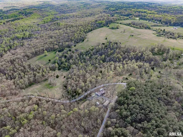 $170,000 | 565 Dutton Chapel Road, Herod, IL 62947