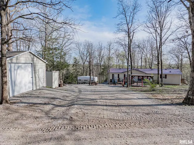 $170,000 | 565 Dutton Chapel Road, Herod, IL 62947