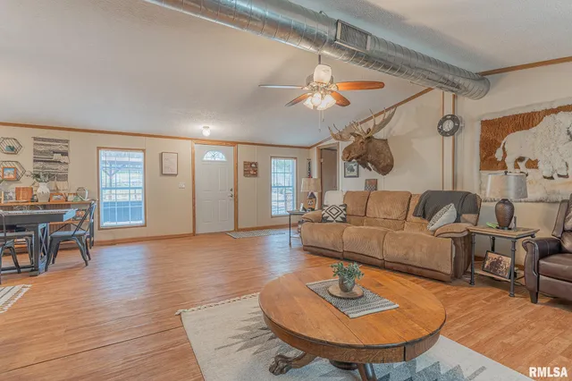 $170,000 | 565 Dutton Chapel Road, Herod, IL 62947