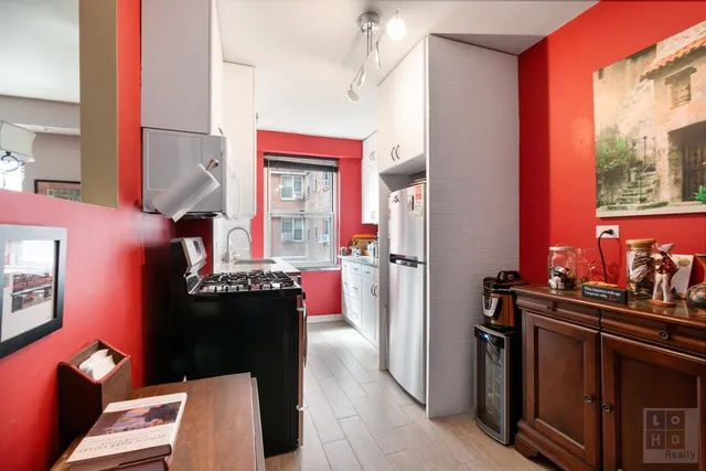 $585,000 | 575 Grand Street, Unit E1004 | Lower East Side