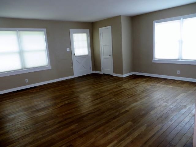 3111 West Torquay Road Muncie, IN 47304 - Photo 2 of 30