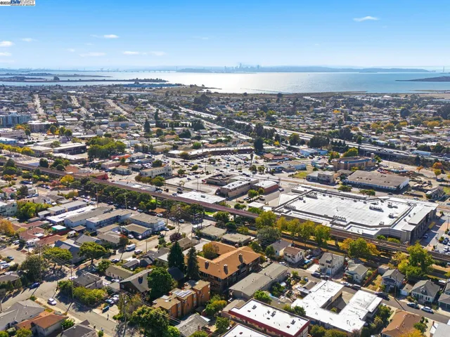 $499,000 | 1708 Lexington Avenue, Unit 2, El Cerrito, CA 94530