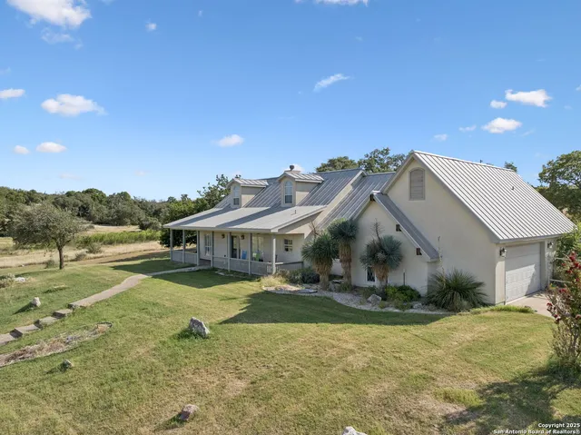 $1,360,000 | 817 Usener Road, Fredericksburg, TX 78624