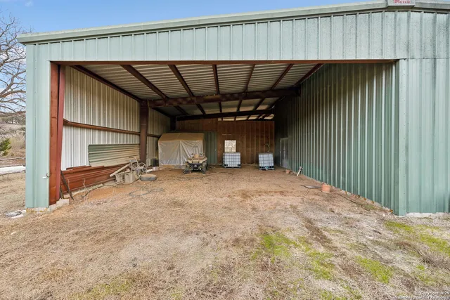 $1,360,000 | 817 Usener Road, Fredericksburg, TX 78624