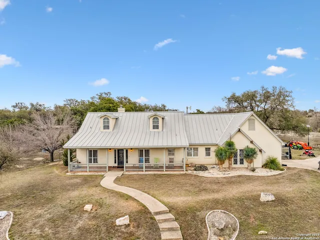 $1,360,000 | 817 Usener Road, Fredericksburg, TX 78624