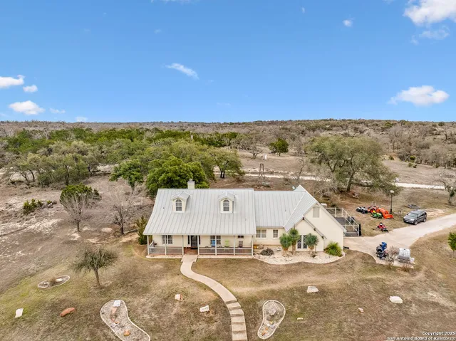 $1,360,000 | 817 Usener Road, Fredericksburg, TX 78624
