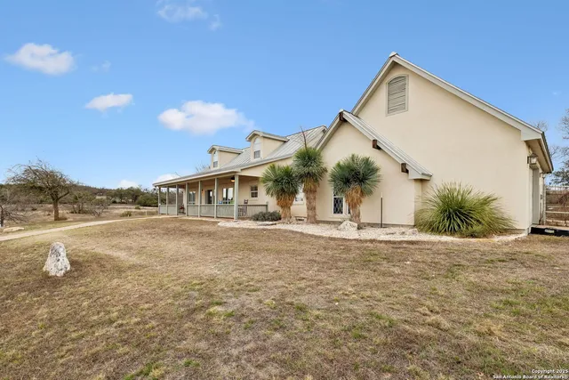 $1,360,000 | 817 Usener Road, Fredericksburg, TX 78624