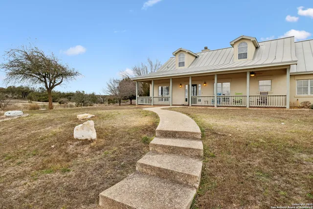 $1,360,000 | 817 Usener Road, Fredericksburg, TX 78624