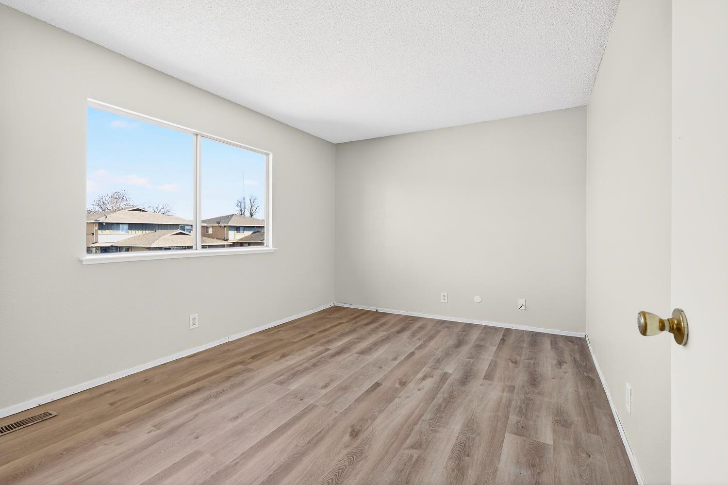 4427 Calandria Street, Unit 2 Stockton, CA 95207 - Photo 14 of 21