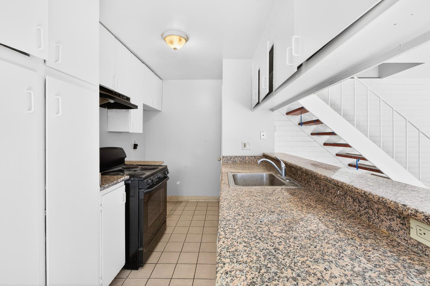 4427 Calandria Street, Unit 2 Stockton, CA 95207 - Photo 9 of 21