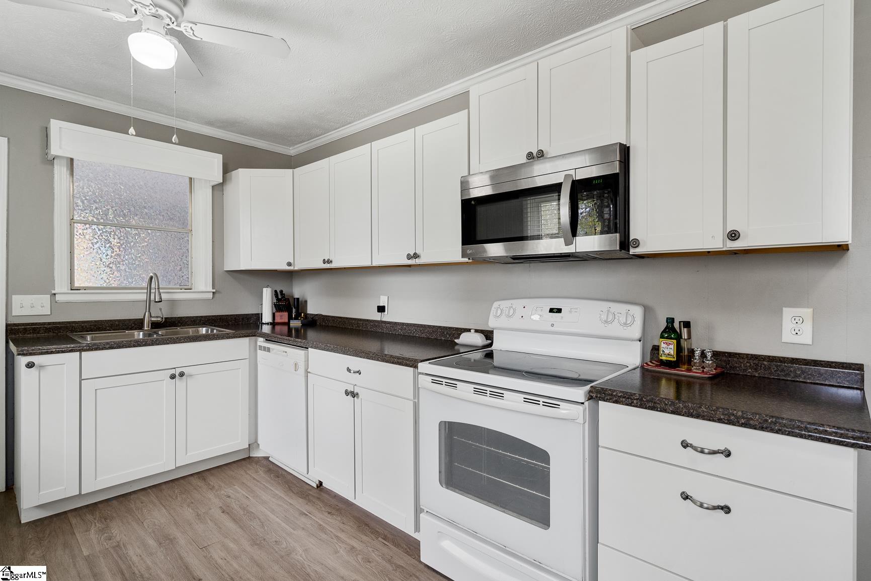 200 Duke Street Easley, SC 29640 - Photo 11 of 26