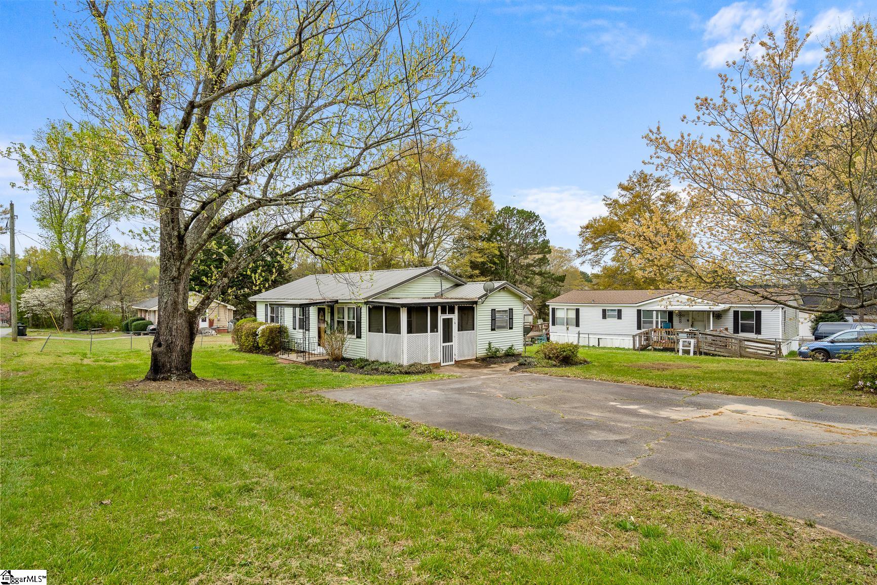 200 Duke Street Easley, SC 29640 - Photo 21 of 26