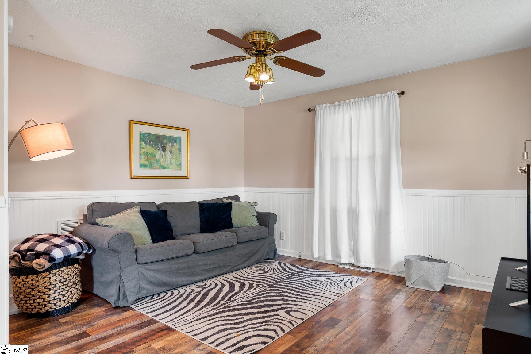 200 Duke Street Easley, SC 29640 - Photo 5 of 26