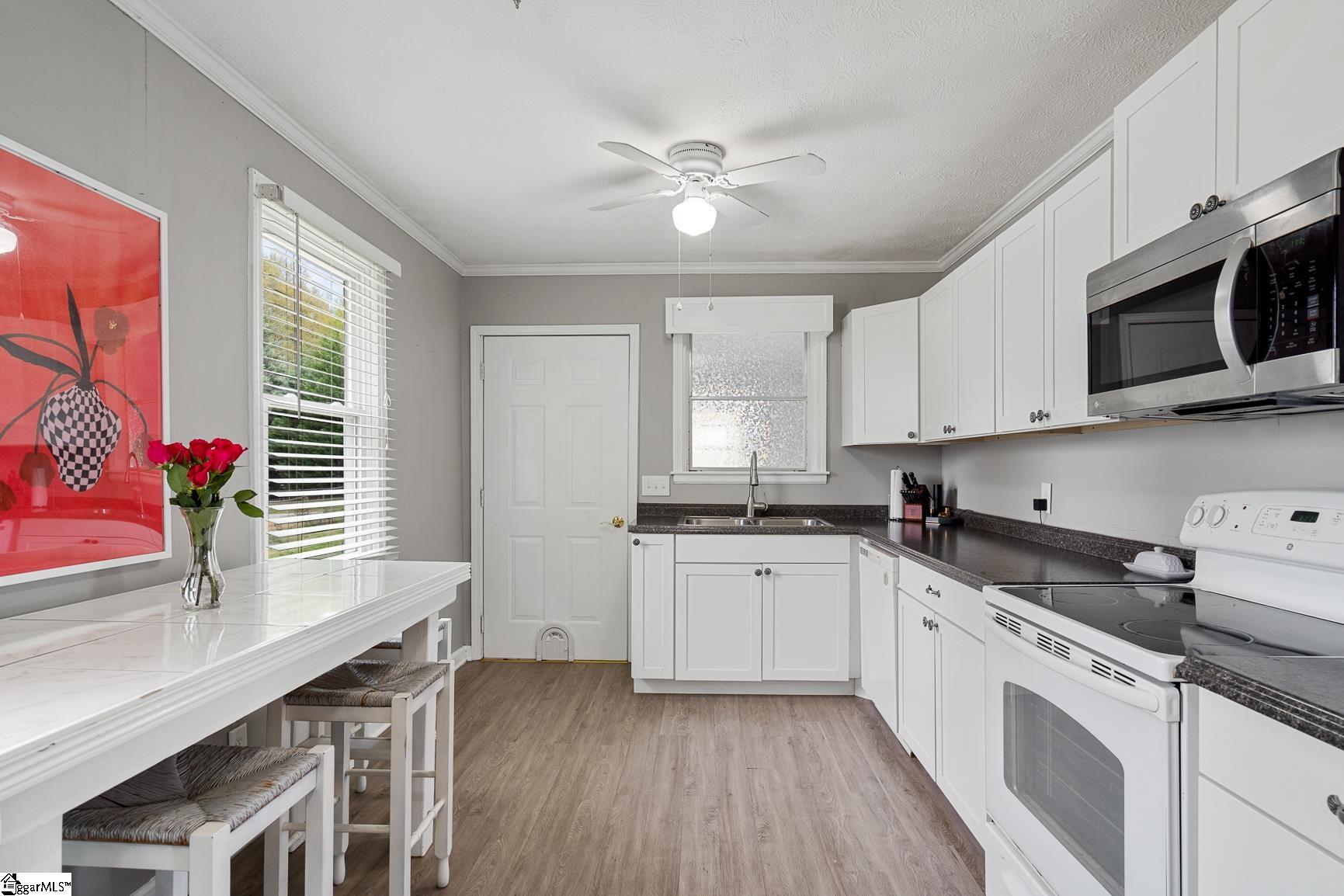 200 Duke Street Easley, SC 29640 - Photo 10 of 26