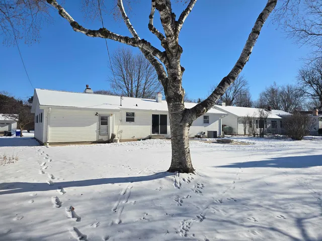 $280,000 | 1719 South Seminole Road, Appleton, WI 54914