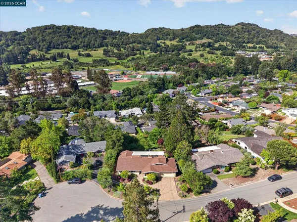 $2,100,000 | 26 Carisbrook Drive, Orinda, CA 94563