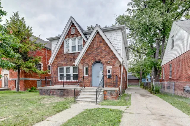 $745 | 15018 Hubbell Avenue, Unit 2, Detroit, MI 48227