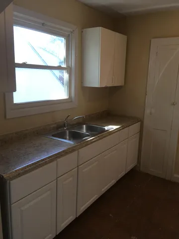 $745 | 15018 Hubbell Avenue, Unit 2, Detroit, MI 48227