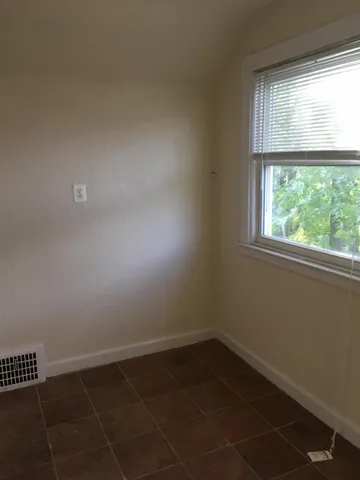 $745 | 15018 Hubbell Avenue, Unit 2, Detroit, MI 48227