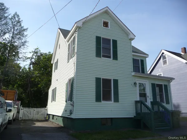 $2,600 | 27 Oliver Avenue, Middletown, NY 10940