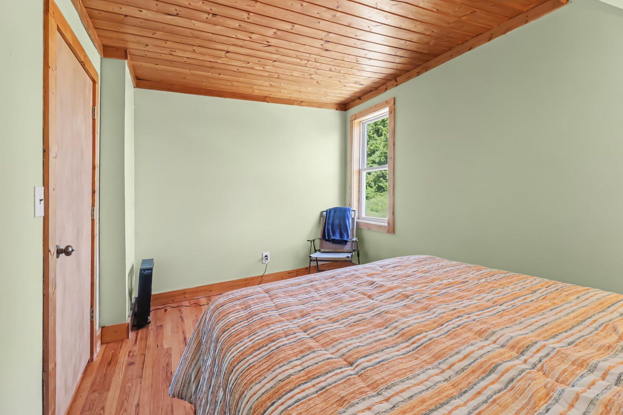 4619 South Morton Road Ludington, MI 49431 - Photo 19 of 34 upper bedroom 2