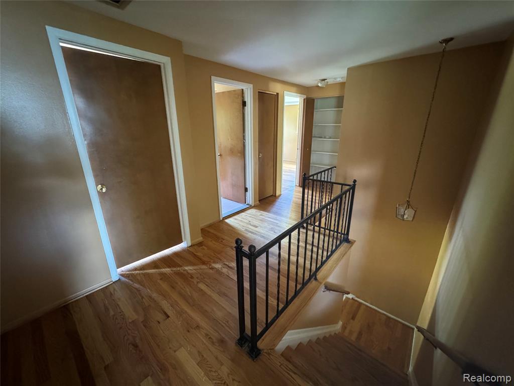 28330 Lahser Road Southfield, MI 48076 - Photo 6 of 16