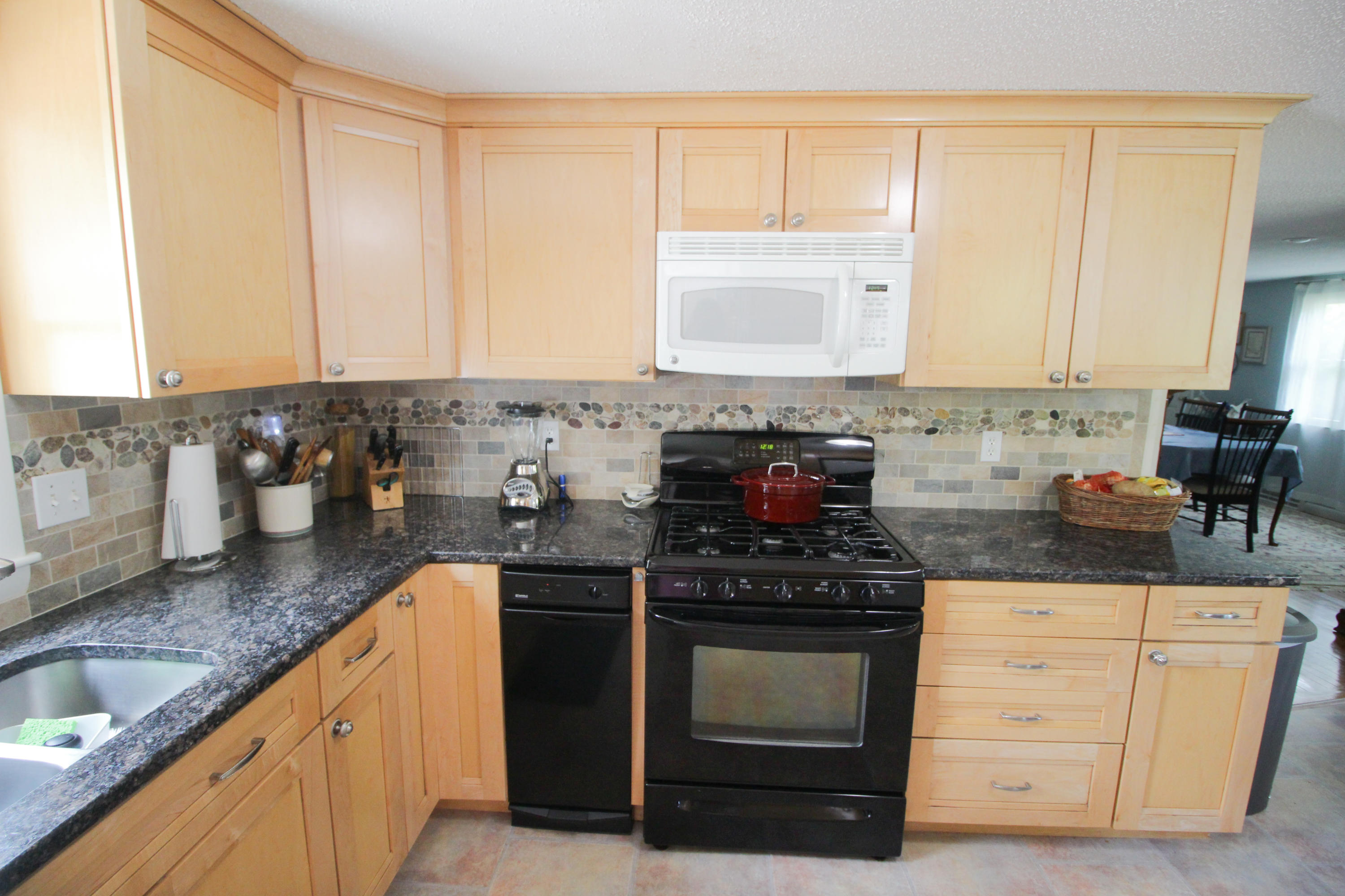 10 Pram Road Hyannis, MA 02601 - Photo 21 of 36 Kitchen
