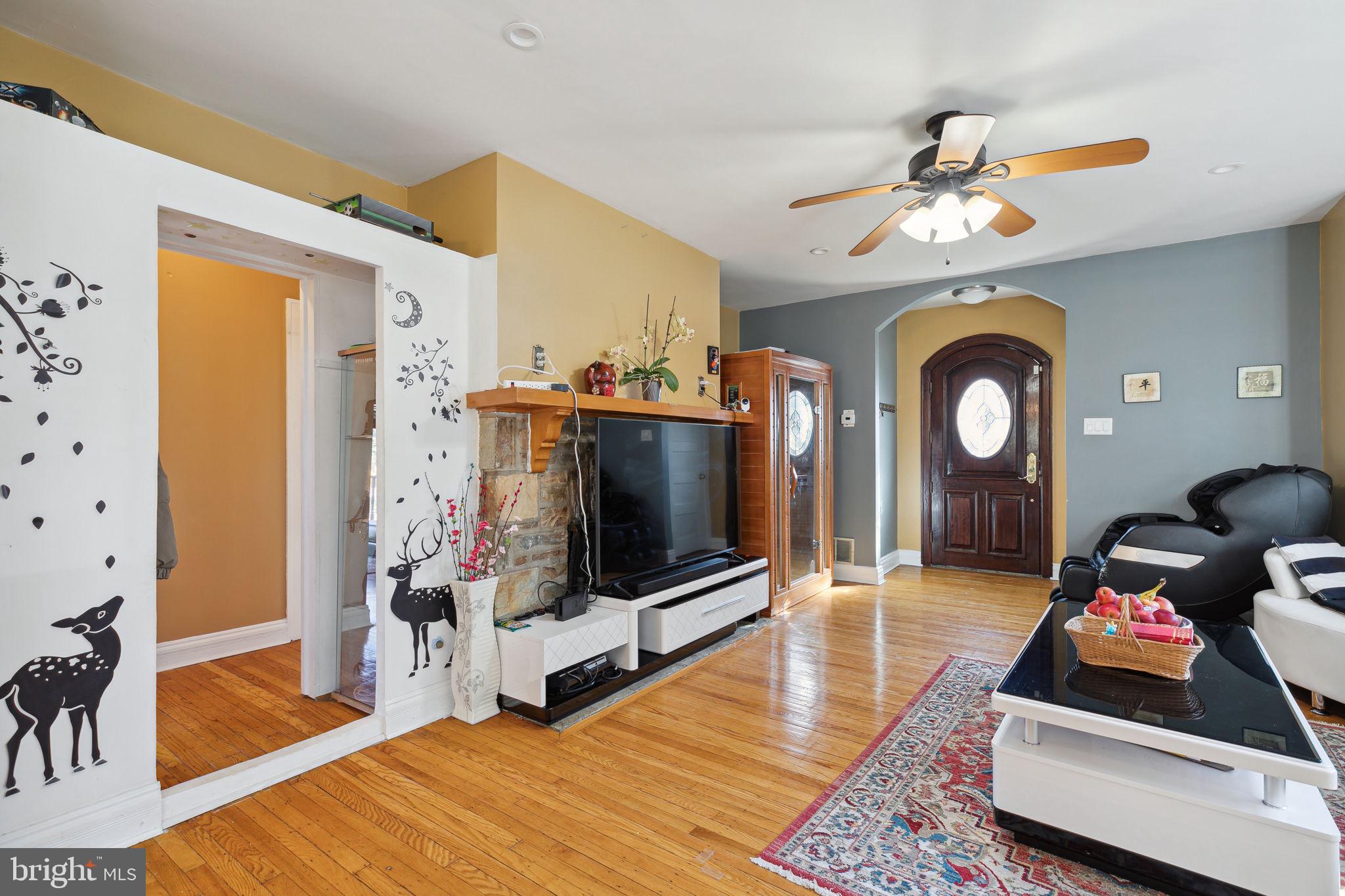 1058 Huntingdon Pike Huntingdon Valley, PA 19006 - Photo 11 of 46
