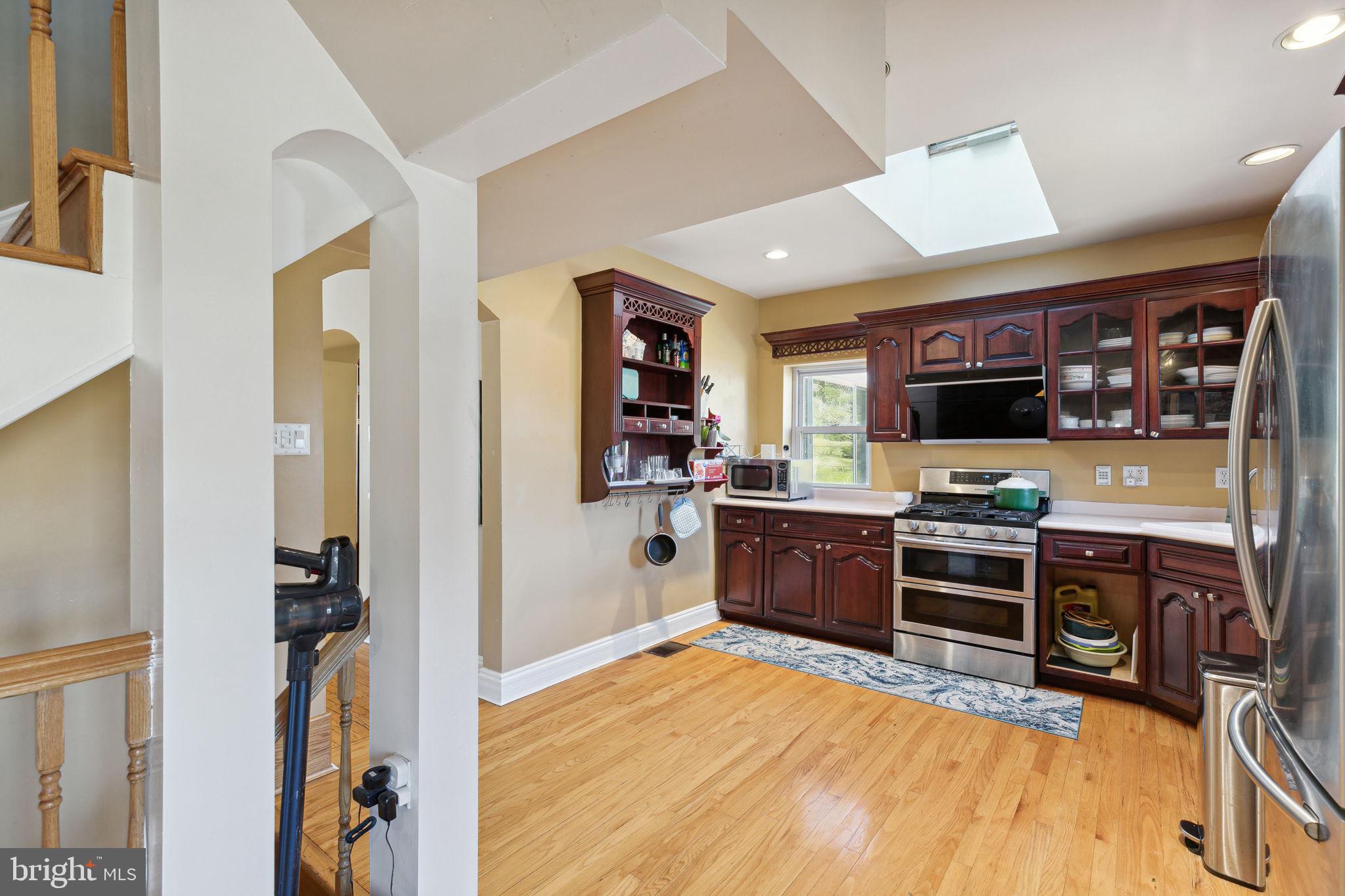 1058 Huntingdon Pike Huntingdon Valley, PA 19006 - Photo 21 of 46