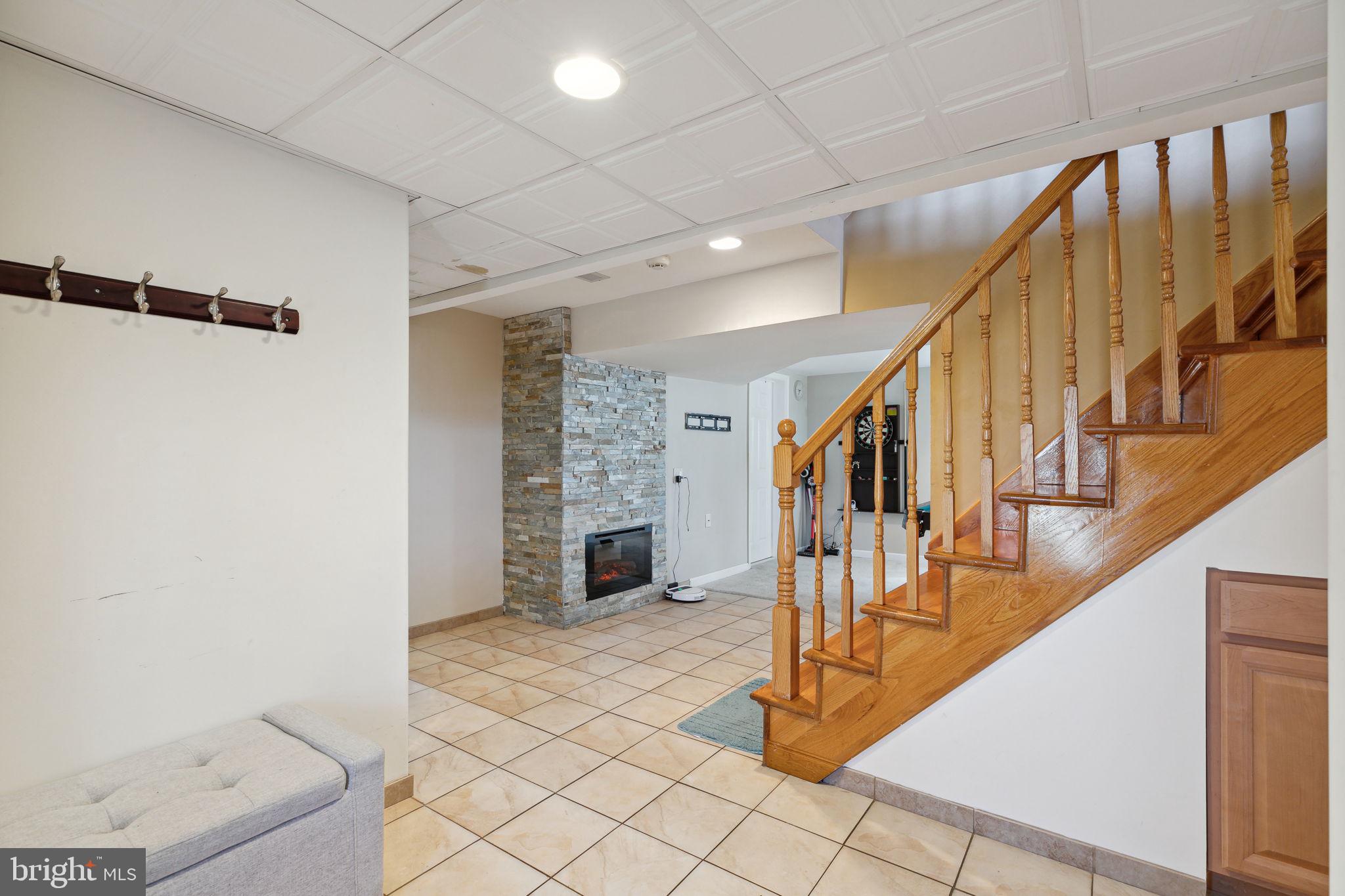 1058 Huntingdon Pike Huntingdon Valley, PA 19006 - Photo 33 of 46