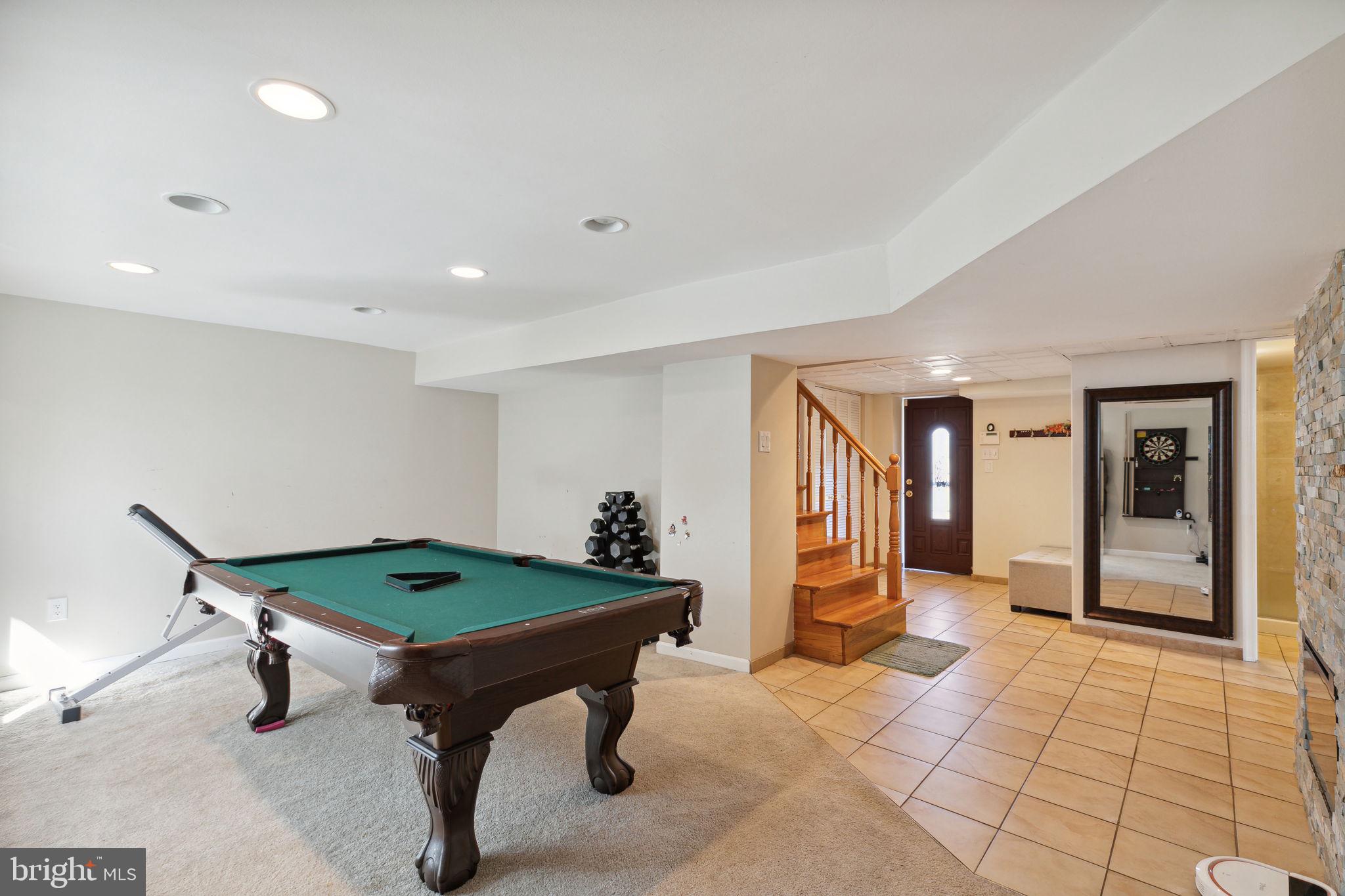 1058 Huntingdon Pike Huntingdon Valley, PA 19006 - Photo 5 of 46
