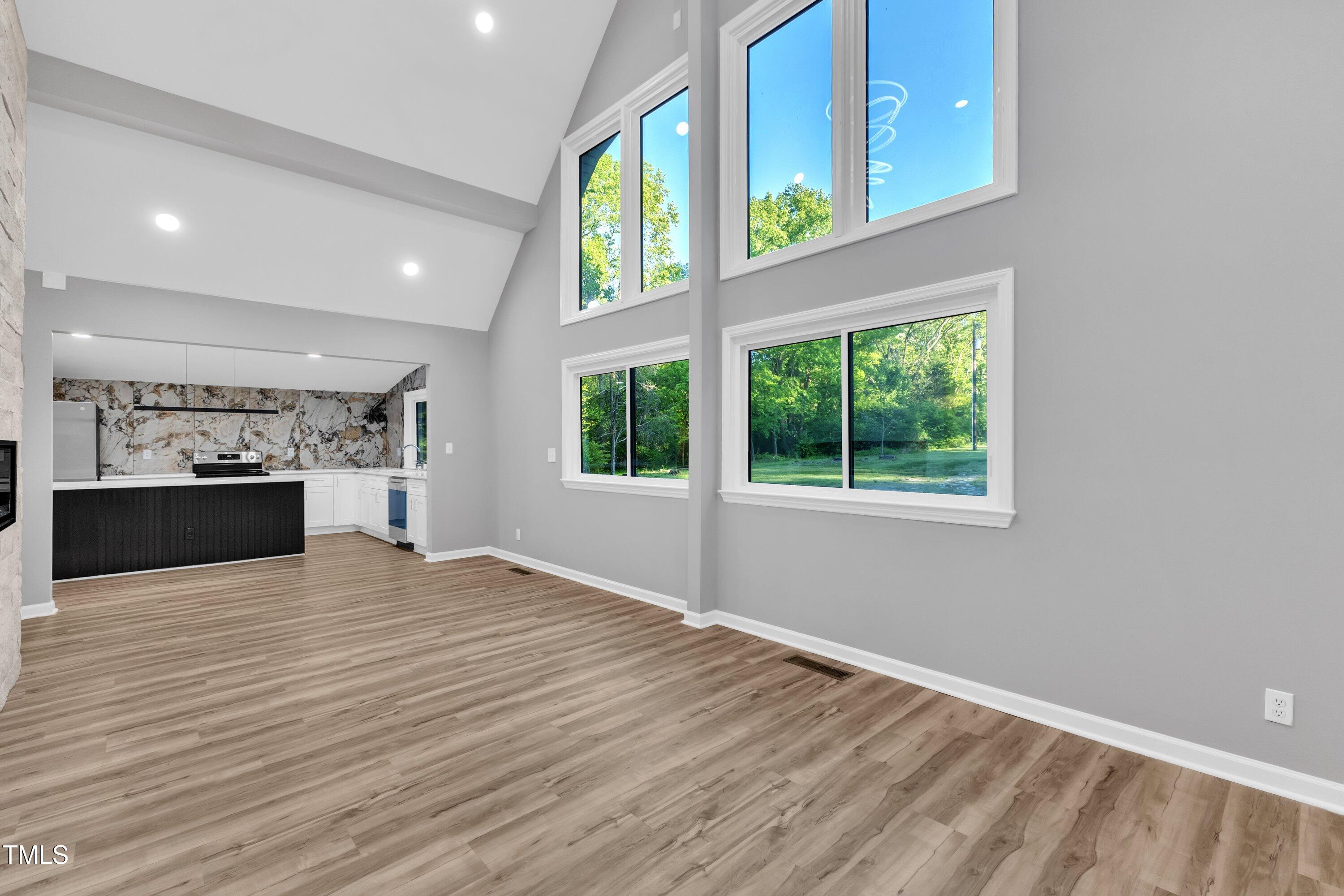 924 Lynn Road Durham, NC 27703 - Photo 8 of 33 10-924 Lynn Rd-16