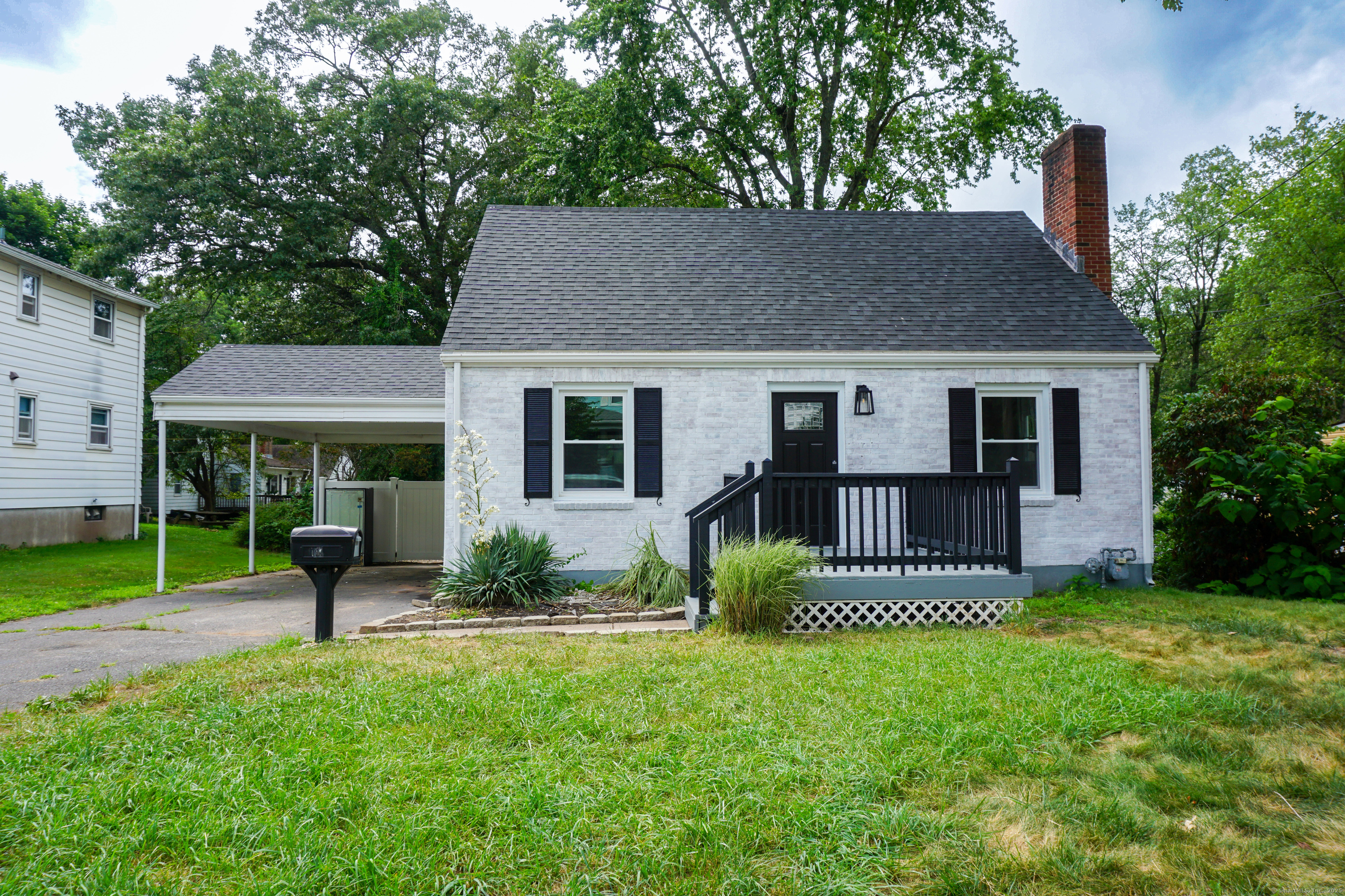 36 Packard Street Manchester, CT 06040 - Photo 1 of 1 Gallery Image 1
