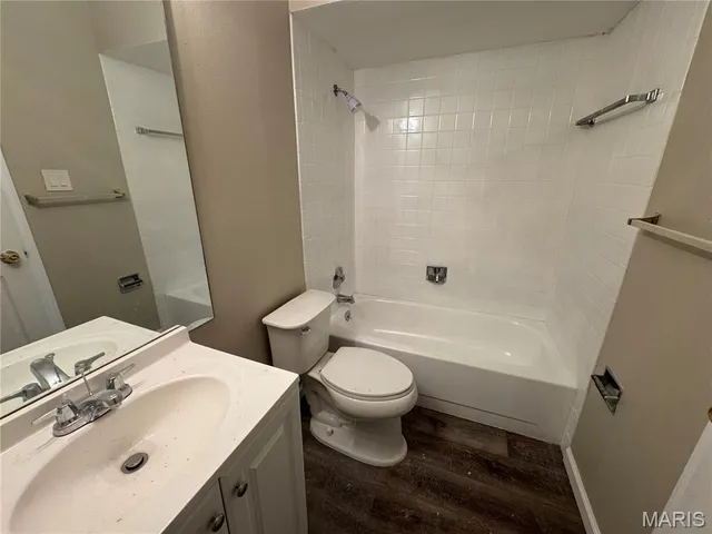 $104,900 | 10360 Forest Brook Lane, Unit G, St. Louis, MO 63146