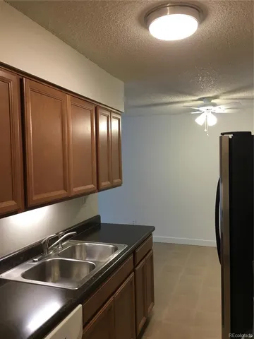 a close view of sink and tap