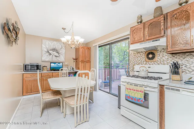 $679,000 | 97 Bower Court | Rossville