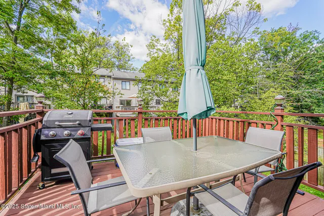 $679,000 | 97 Bower Court | Rossville